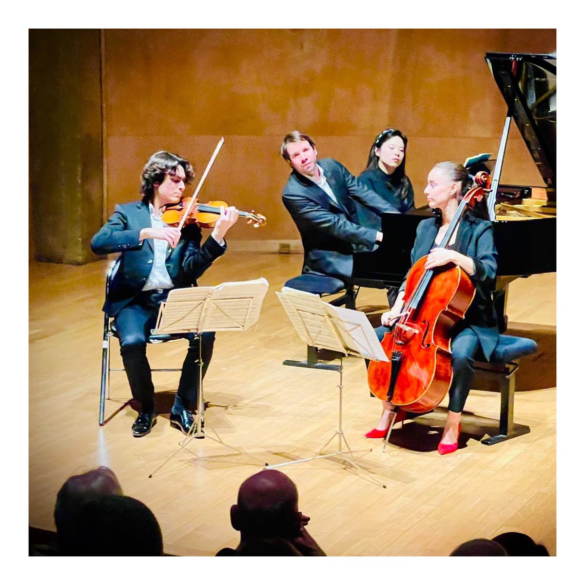 TrioMetral's tweet photo. 21/11
Salle Cortot, Paris 
📸 P. Lefaure

@ladolcevolta 
@pianoalyon 
#ravel #chausson #albumrelease #concert https://t.co/TF5eN67RZz