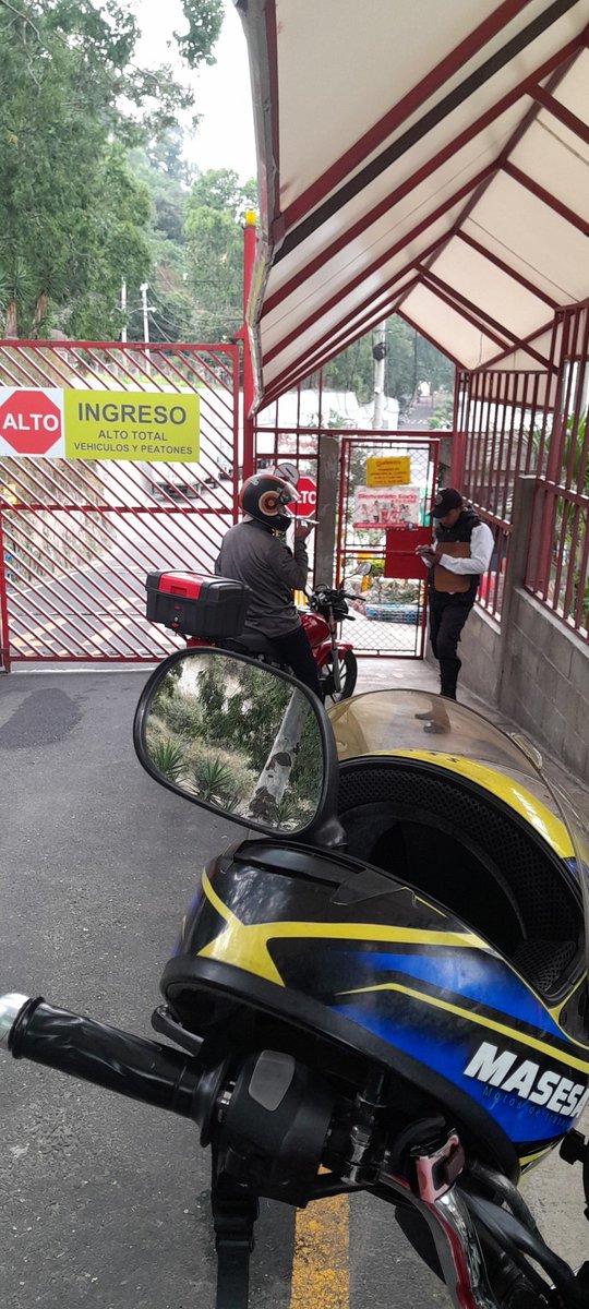 CharlieItcep's tweet image. Toca que esperar para ser atendido