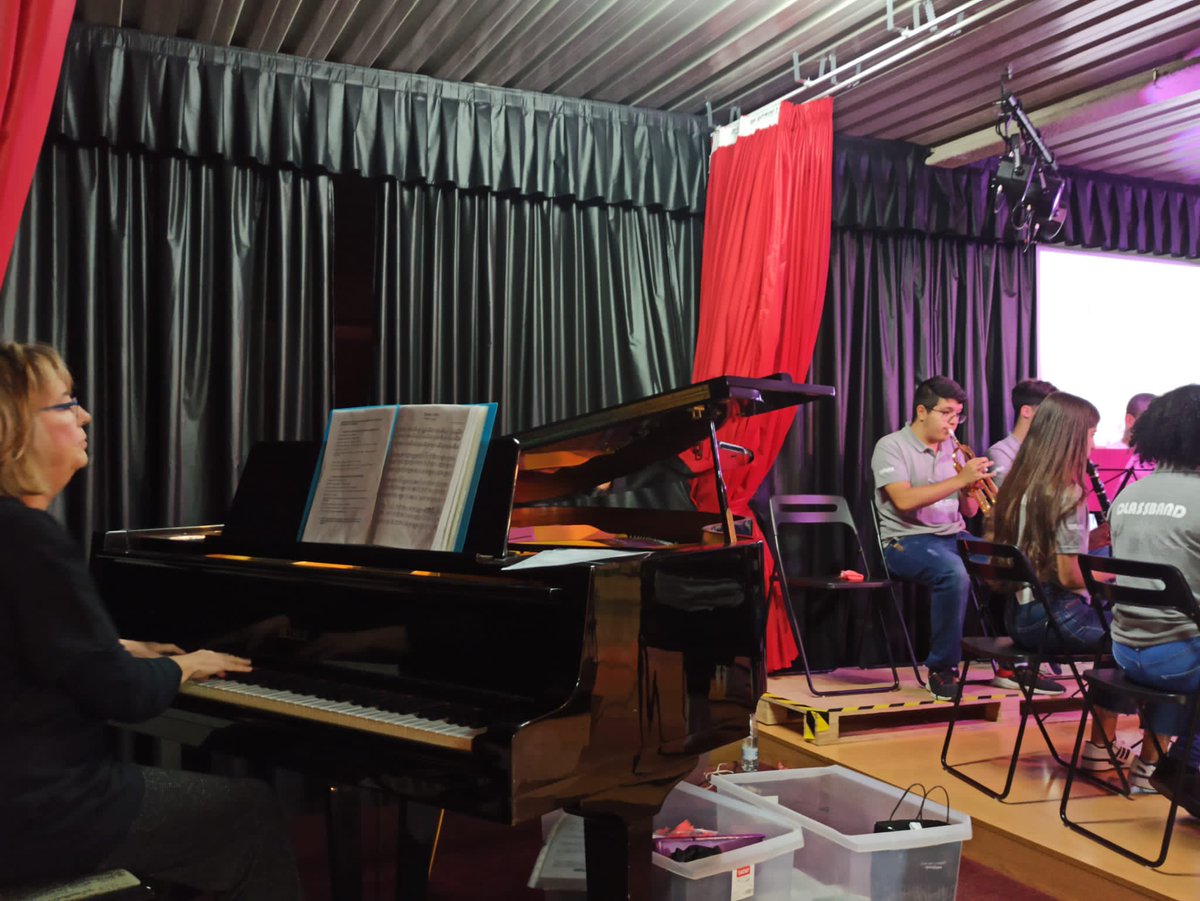 Feliz Santa Cecilia 2023 desde el <a href="/IESLasRozas1/">IES Las Rozas 1</a> hemos disfrutado viviendo la #Musica