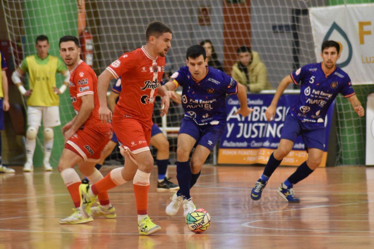 FutSalRFEF's tweet photo. 🔚 ¡FINAL DEL PARTIDO!

🔓 @JimbeeCartagena estará en los octavos de final tras vencer a domicilio a @ColoColoZaragoz por 2️⃣-6️⃣.

#CopaReyFutsal 🏆

📸 @sandraavalero https://t.co/OOYZ20RVkx