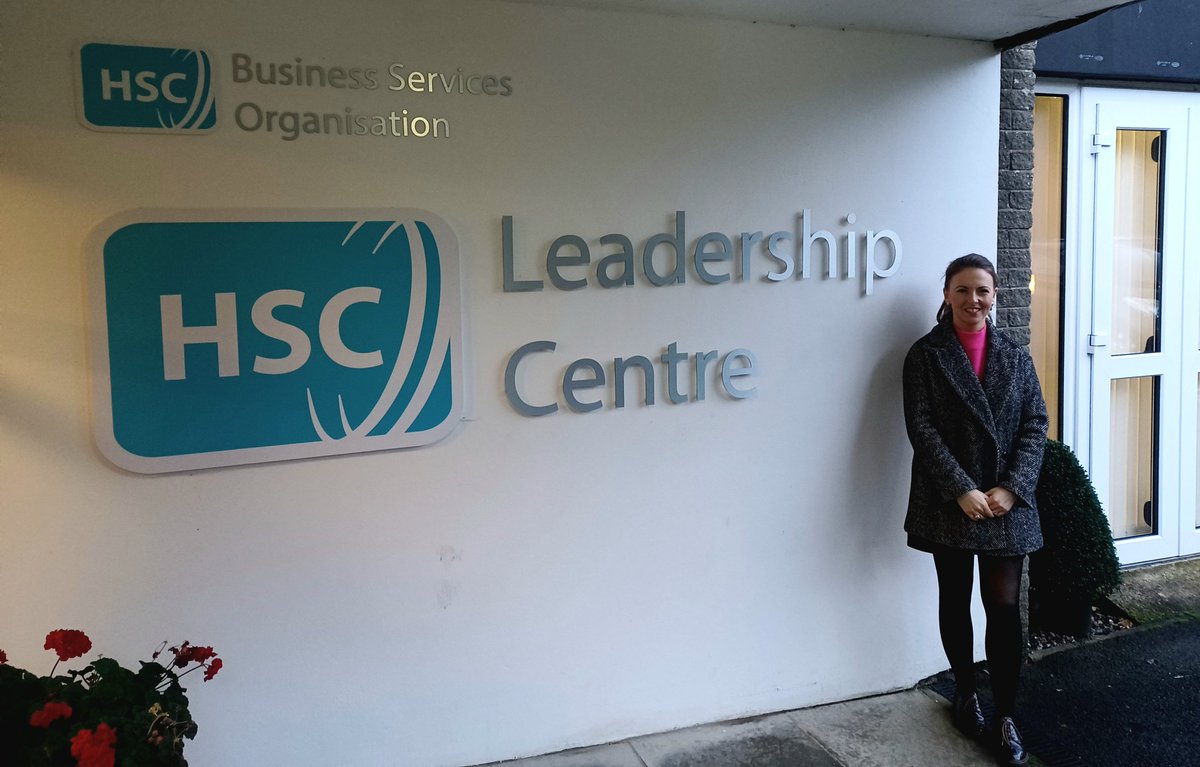 Mary Curry tweet media