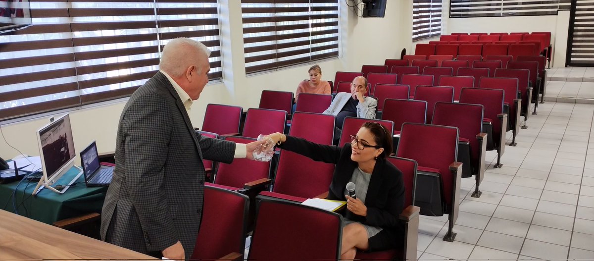 ComisionSEABC's tweet photo. Iniciamos con Aarón Díaz Robledo seguido de Columba Gómez Leyva, Eva Nallely Gómez Ponce. https://t.co/ujh0WfqrwW