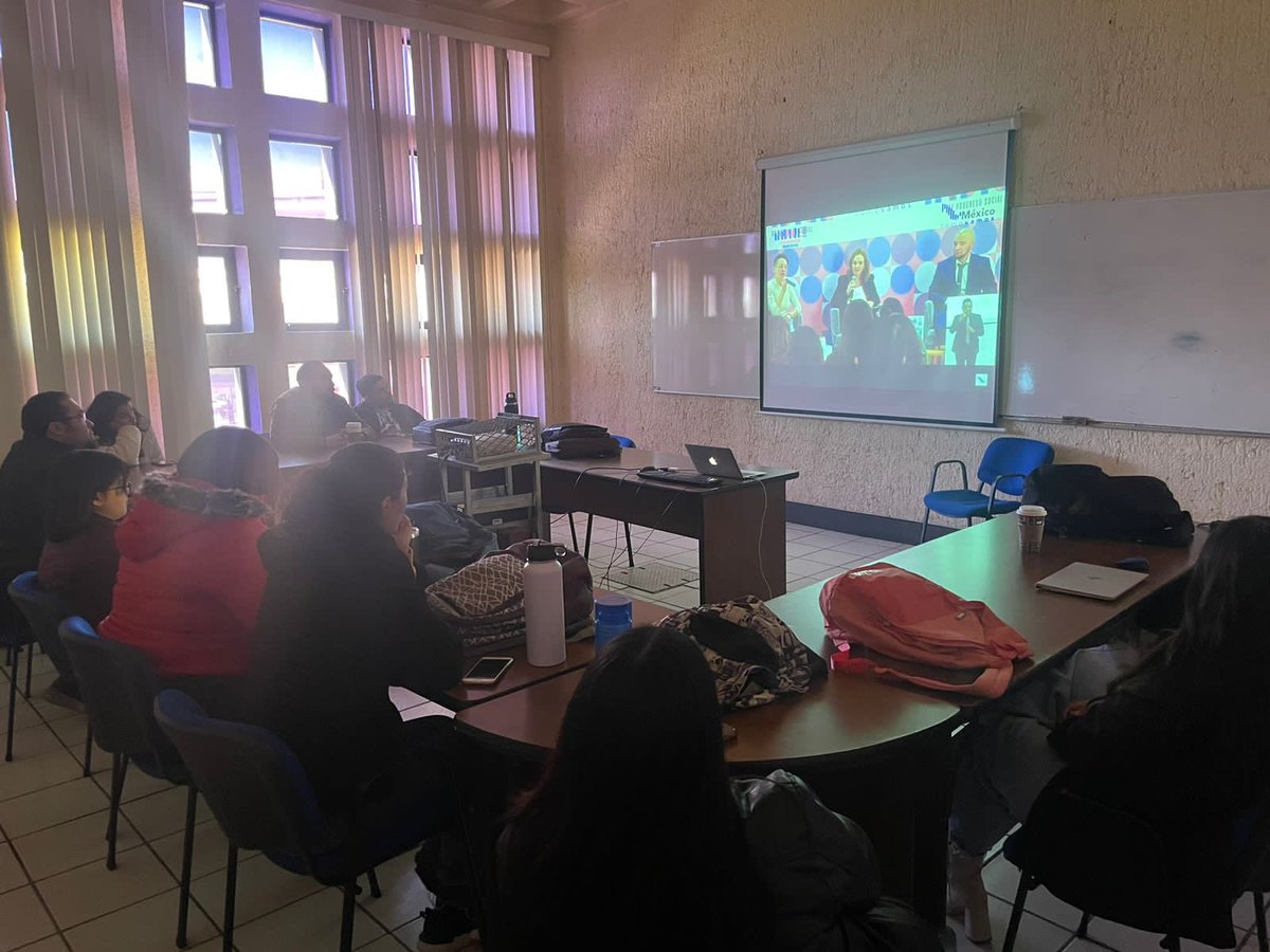 tafasoj007's tweet photo. Esta mañana nos reunimos en la Facultad de Economía Int para ver la presentación del #IPSMéxico 2015-2022 de @MexicoComoVamos a cargo de @Sofia_RamirezA. Importante que los futuros economistas conozcan sobre la información económica y social que se genera en el país https://t.co/kTgwLDBmUd