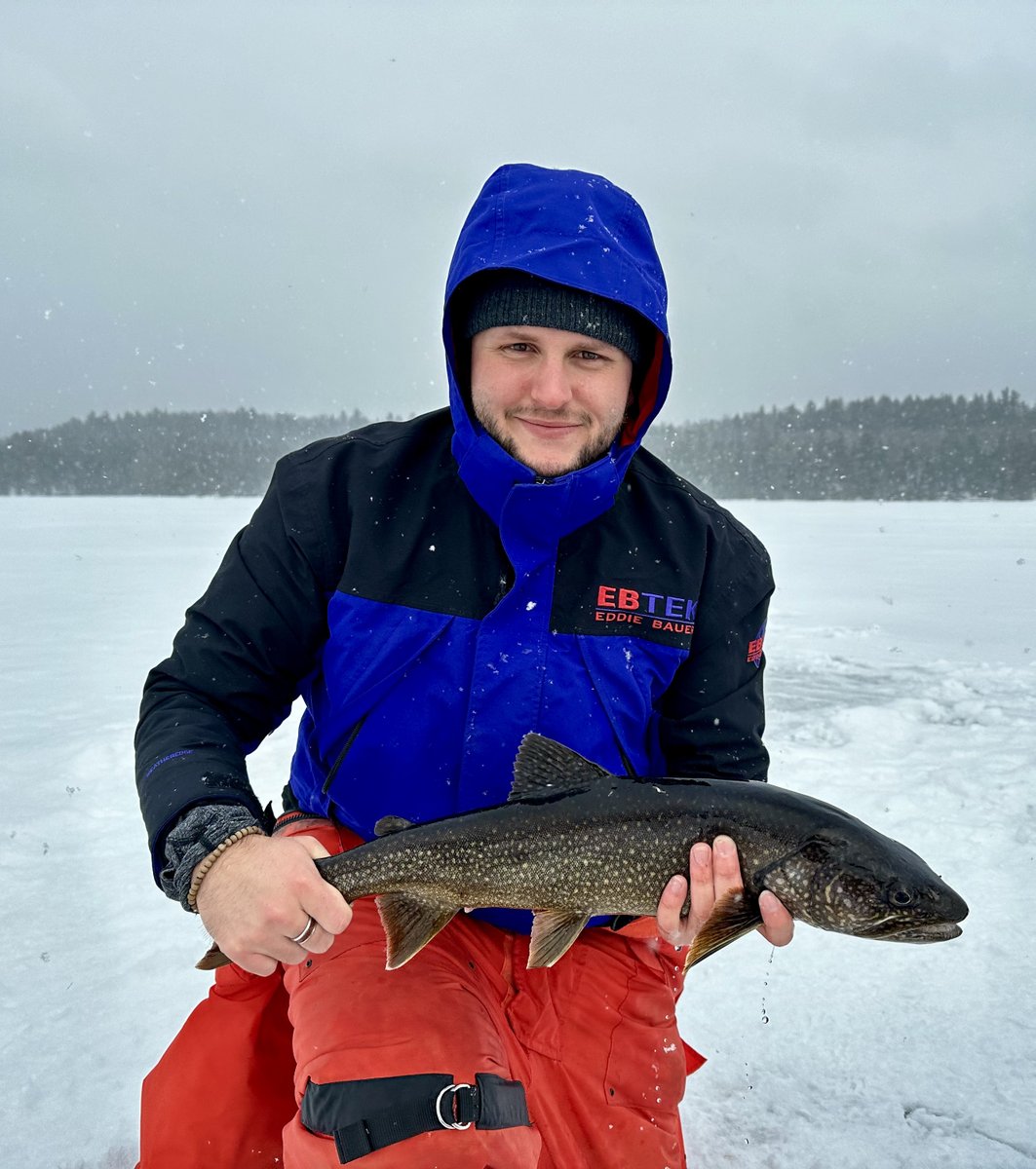 CARSAFS's tweet image. Congratulations to the 2023 Larkin Award Runner-up (MSc Level) @BStudden!

Brett’s MSc (transferred to PhD) w/ @bailey_mcmeans @UofT investigates how monitoring technologies provide insight on freshwater fishes #LakeTrout #Burbot #SmallmouthBass based in @Algonquin_PP