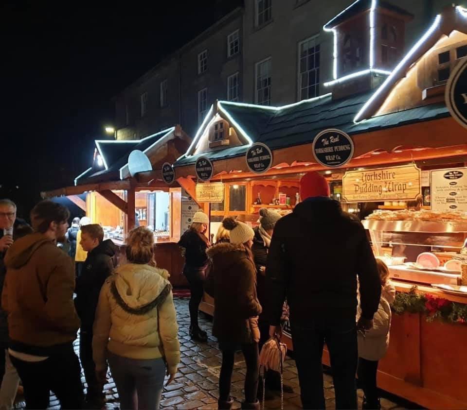 Join us for a Chamber Social!

When: 29th November
Time : 5pm until 8pm 
Where: The fantastic Lancaster on Ice TIPI  🧊 

A chance to enjoy a glass of mulled wine, toast a marshmallow or two, and enjoy the company of fellow LMCoC members. 

Book here:
lancaster-chamber.org.uk/event/446-cham…
