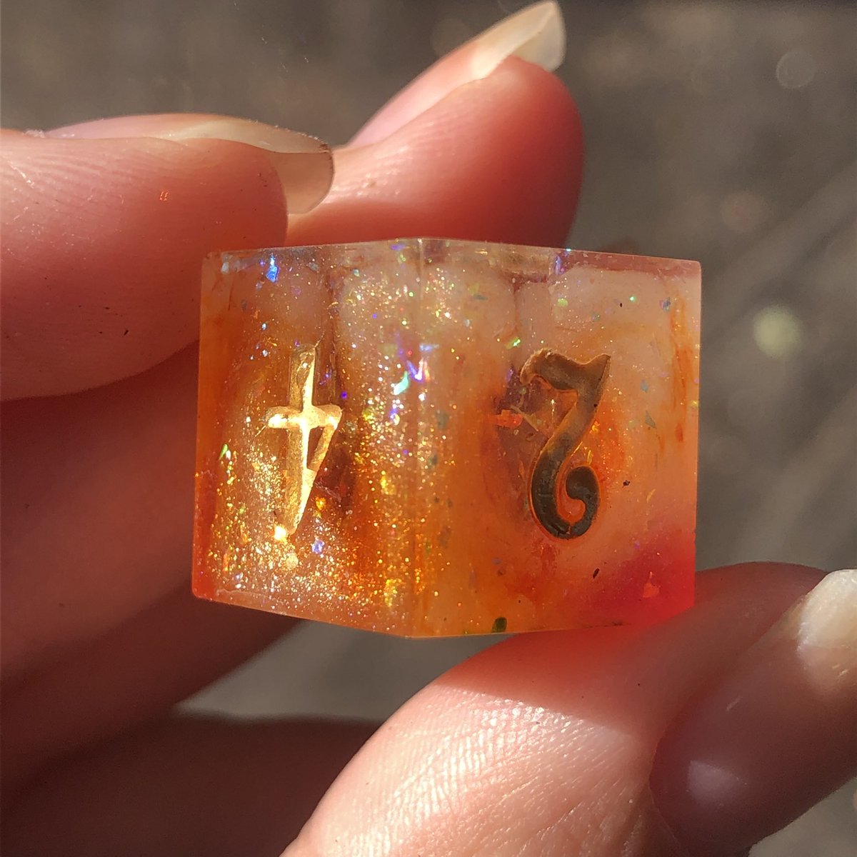 HealersHug's tweet image. Rainbow Road dice set ready for the shop update today at 4pm PT. Wanted to show these off in the sunlight but its so hard to film with only one hand. 
#handmadedice #dice #dnd #dungeonsanddragons #ttrpg #dicemaking #dicemaker #dicegoblin