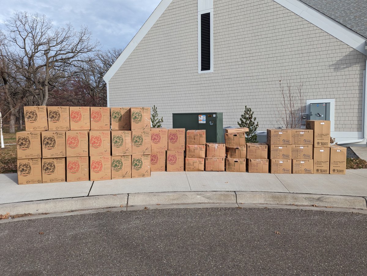 Wreaths and Kwik Trip cards are here! Don't forget to pick up your items tonight at 6pm in the parking lot behind the Mary Ann Young Center. All items must be picked up tonight!