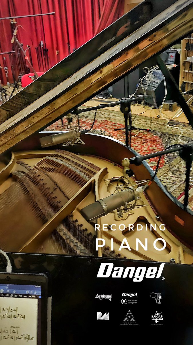 oficialdangel's tweet photo. RECORDING PIANO 🔴
NEW TRACKS ARE BEING CREATED 

#Dangel #cantante #español #autor #studiotime #acoustic #todaviaquedanangeles #studio #oficialdangel #recordingvoices #recordingstudio #piano #acustico #smashsingle #singer #grabando #recordingpiano #balada #ballad https://t.co/DHPVQH0w6Y