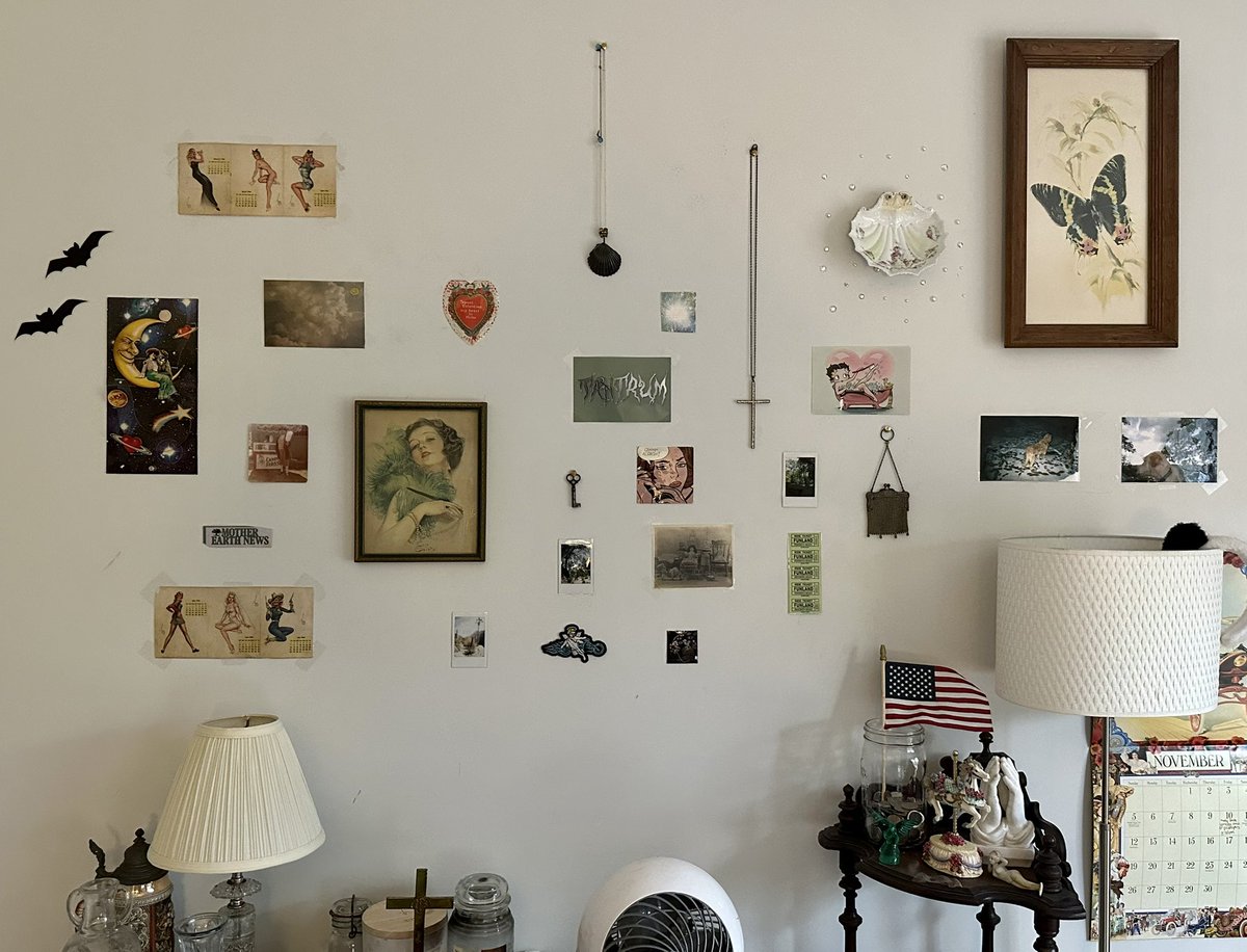 drunkoffredwine's tweet image. Wall in room