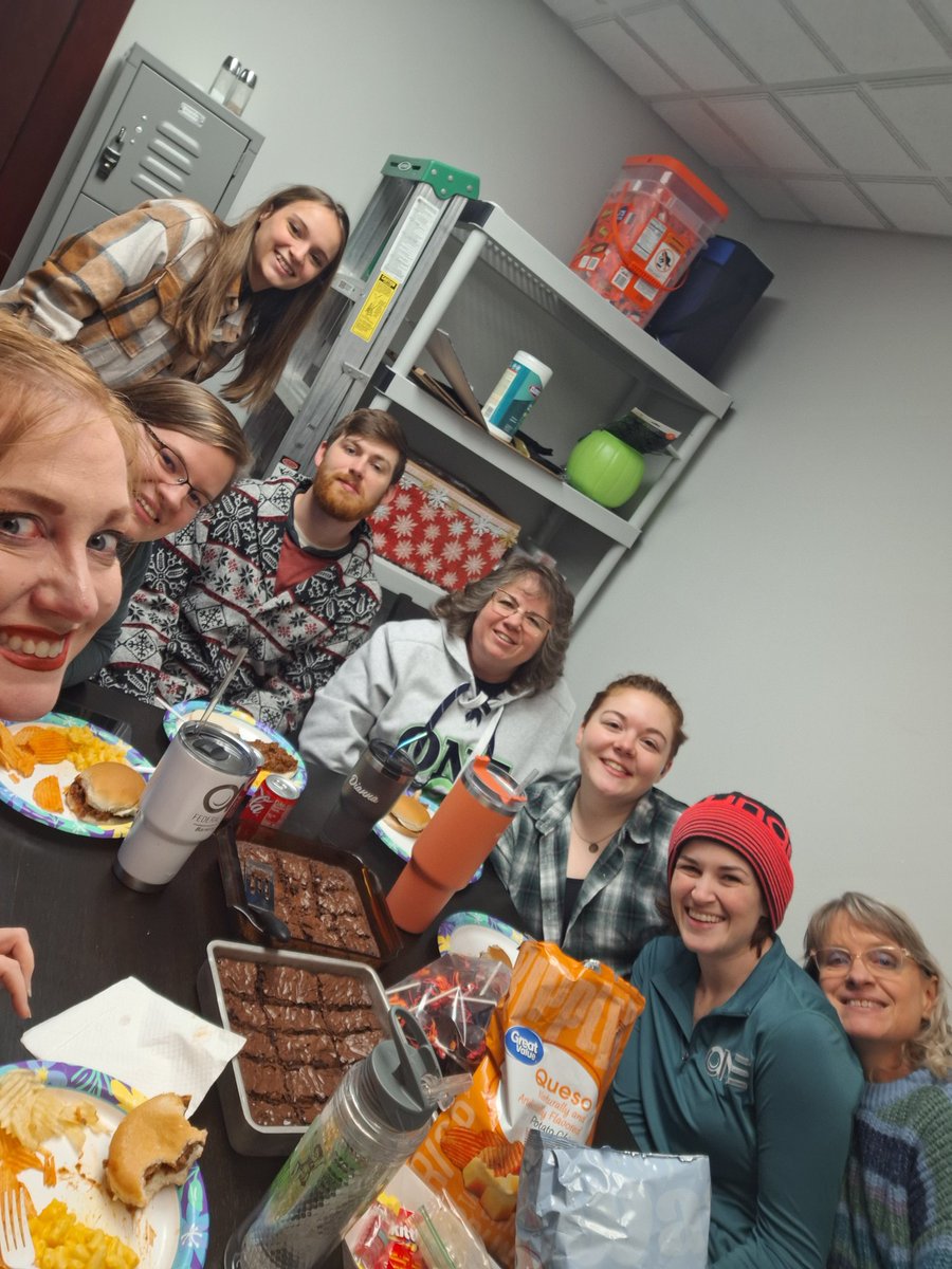 IAmMyOwnMusical's tweet photo. @stouffers Thank you so much for your delicious macaroni and cheese that I could bring to our employee Thanksgiving lunch, because I am that girl who does not cook. ❤️🦃 https://t.co/AyokiTcbhx
