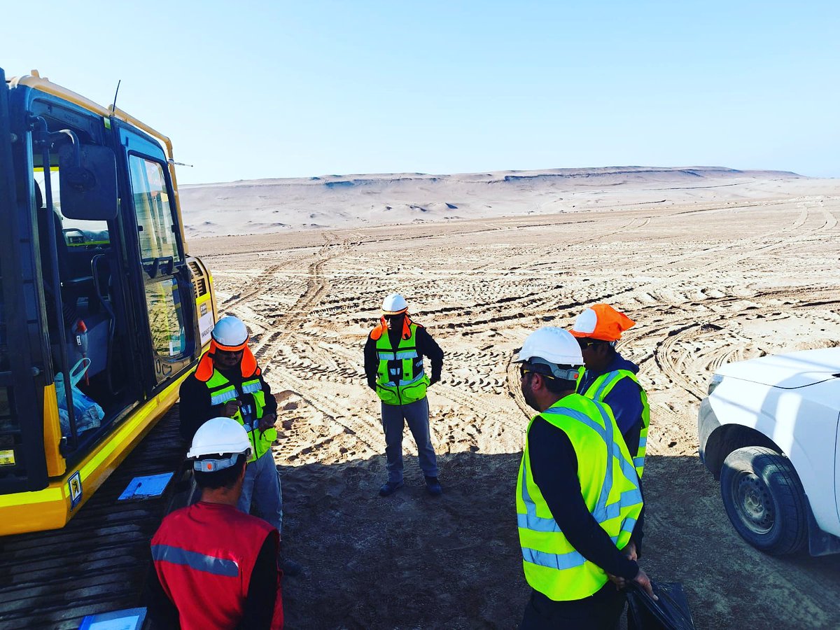 PROAC_EIRL's tweet photo. Nuestro equipo de profesionales trabaja constantemente para nuestros clientes con la finalidad de proteger la vida de sus trabajadores y evitar de que ocurran accidentes. Para más información contacto@proaceirl.cl https://t.co/Kx7A9FpKlf