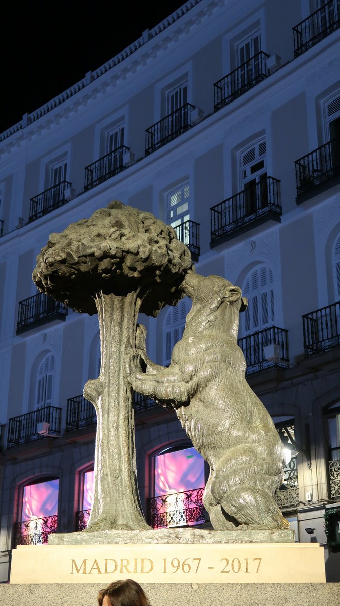 Nach dem Cluster8-Workshop stand noch ein wenig sightseeing im wunderschönen #Madrid auf dem Programm: zunächst in die schöne Ausstellung der Real Casa de la Moneda und zum redenden #Stadtwappen auf der Puerta de la Sol (Bär nascht an Erdbeerbaum).