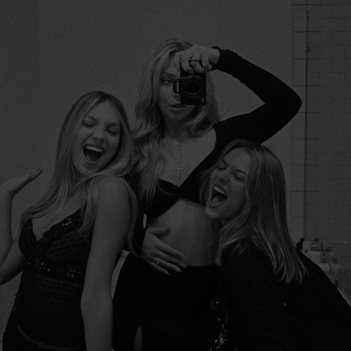 𝐚͟𝐫͟𝐢͟𝐚͟𝐝͟𝐧͟𝐚͟ 💌 . au!fc tweet media