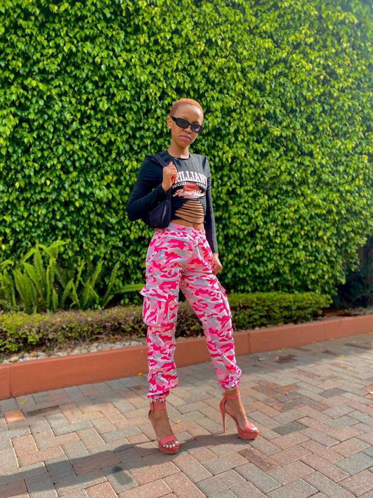 Omphile_J's tweet photo. BLACK FRIDAY SALE alert 🚨 
Save up to 30% off on selected items

For Orders 🛍
🌐https://t.co/6LBj7ZiYTi or WhatsApp 081 457 6723

@thepage_e 
#BlackFriday #Trending #clothingstore #sale #shoponline #thepageenterprise #SaleHere #shopnow https://t.co/evgaRZWMoK
