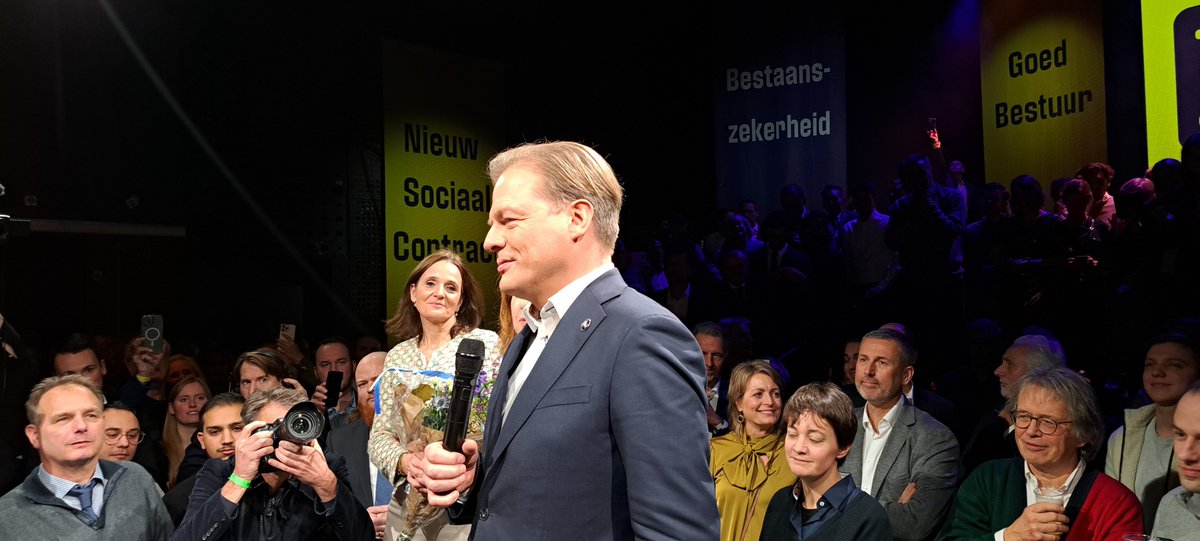 'Dit was een verkiezing die ging over de koers en toekomst van Nederland. Meer dan een miljoen mensen hebben ons vertrouwen in ons gesteld. Wij zijn beschikbaar om dit vertrouwen om te zetten in daden. Wij gaan onze verantwoordelijkheid nemen'