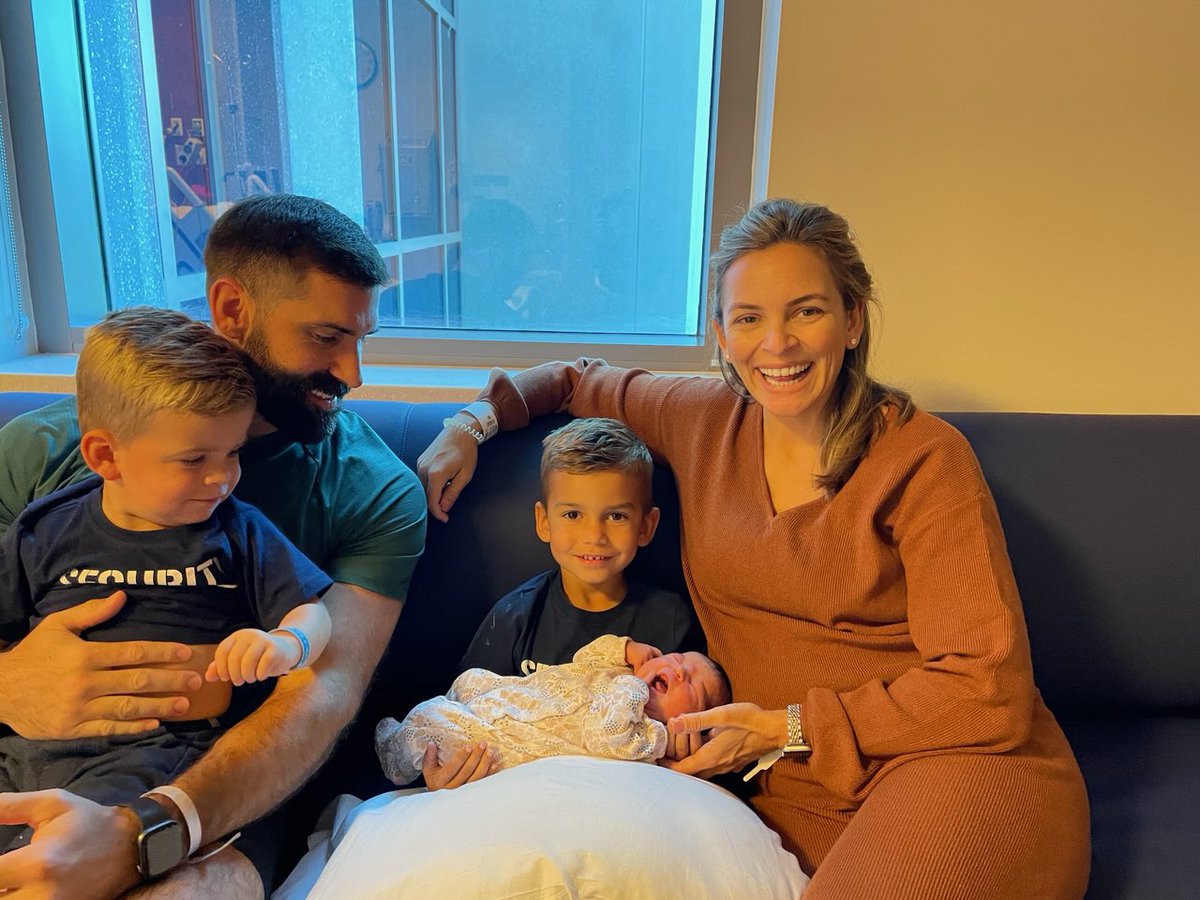 Allie Corey tweet media