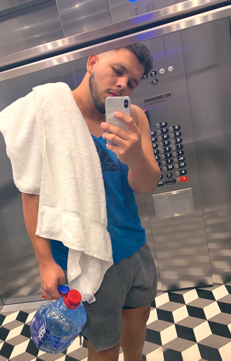 hottieting's tweet photo. Lets go tanning #AnimalTheFilm #wintertan #jjk243 #Perletti #repost #FreePalestineFromIsraelNOW https://t.co/62Z1BUXkFe