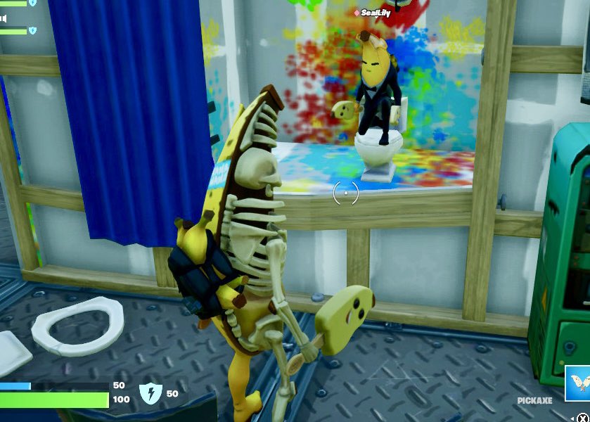 LisaColver's tweet image. Playing Fortnite with my kids