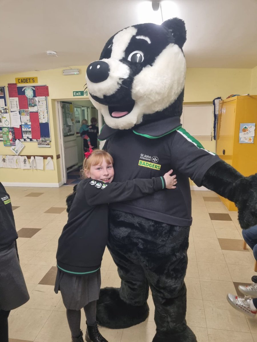 sjakentyouth's tweet photo. The Bertie Badger Roadshow has started here in Kent, with Bertie visiting Isle of Sheppey Badgers last week!

The Badgers were very pleased to see him again.

Bertie is on his way to another unit in Kent. Keep an eye out for him! 👁️ 

#bertiebadger #bertiebadgerroadshow https://t.co/qoLbOYY4E7