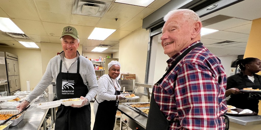 GCBHS's tweet image. #GCBHS was thrilled to bring back our annual Thanksgiving lunch today for the first time since 2019. Thank you to our partners at @IKRONcorp, and the #QueenCityClubhouse, as well as @FrischsBigBoy, @klostermanbread, the Cincinnati @Reds, and Gapper! #LIFEchanging