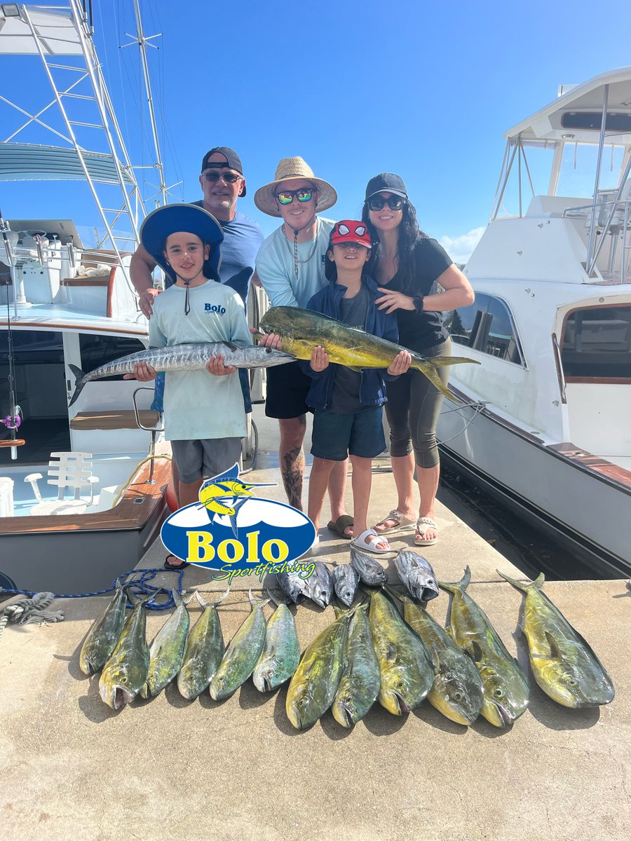 BOLOsportfish's tweet photo. A little pre holiday fishing for this family out on BOLO #bolosportfishing #privatechartersbolo #fishbolo https://t.co/AFMn9v4ijf