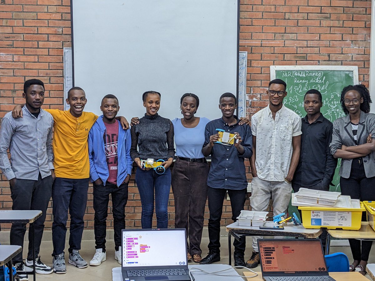 SdgCst's tweet photo. @MarieClaudineU6 @urcst @hirwakathe23 @UNDP_Rwanda @giz_rwanda @TEACHRwanda @IncStela @BethKaplin1 @wasac_rwanda Day by day, robotics @SdgCst become the compass guiding us toward a future where technology uplifts communities and sustains our planet. #SDGTechProgram
@IncStela @TEACHRwanda @urcst @SDGStudentsPrgm https://t.co/Ly4Gxajr37