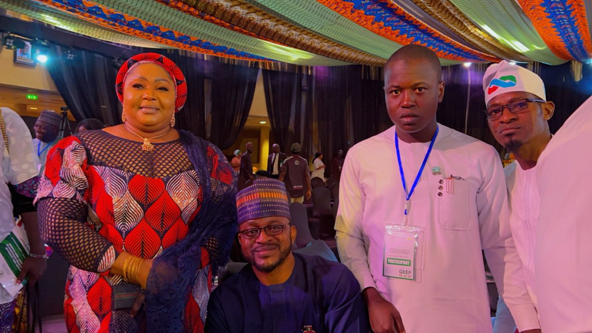 AimohT's tweet image. Earlier today, Comr. Mohammed Abba Isa, the Senior Special Assistant to the President on Disability matters, participated in the commencement and unveiling event of the extended Market Moni scheme. The initiative was launched by the First Lady of Nigeria, Mrs. Oluremi Tinubu…