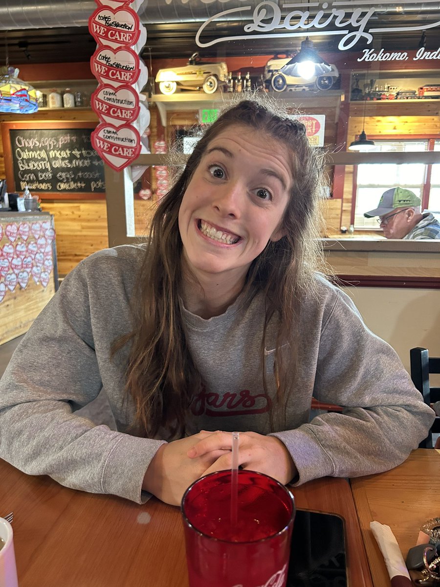 IUKWBB's tweet photo. Little pre-thanksgiving breakfast with the bb family! #bbfamilymatters https://t.co/wk1vRVlxyj