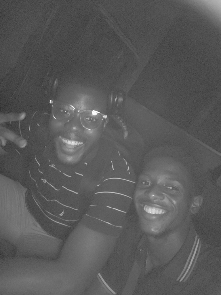 therealalimi's tweet image. I interviewed some of my friends yesterday, this is supposed to be the statement, but i was only able to interview one person and we discussed purpose and work.

Take home from the talk was startups dont die, but founder do.
#40dayschallenge