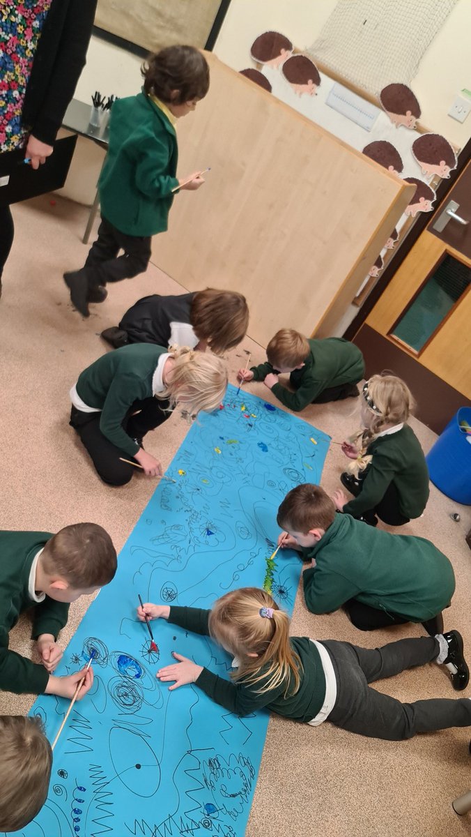 Pupils in Y1 at @gglacademy working hard on their @PKCKST Art lesson today. Great use of vocabulary and oracy across the school to support children in learning. Some fantastic pedagogies on show from staff and children rising to expectations everywhere you look!