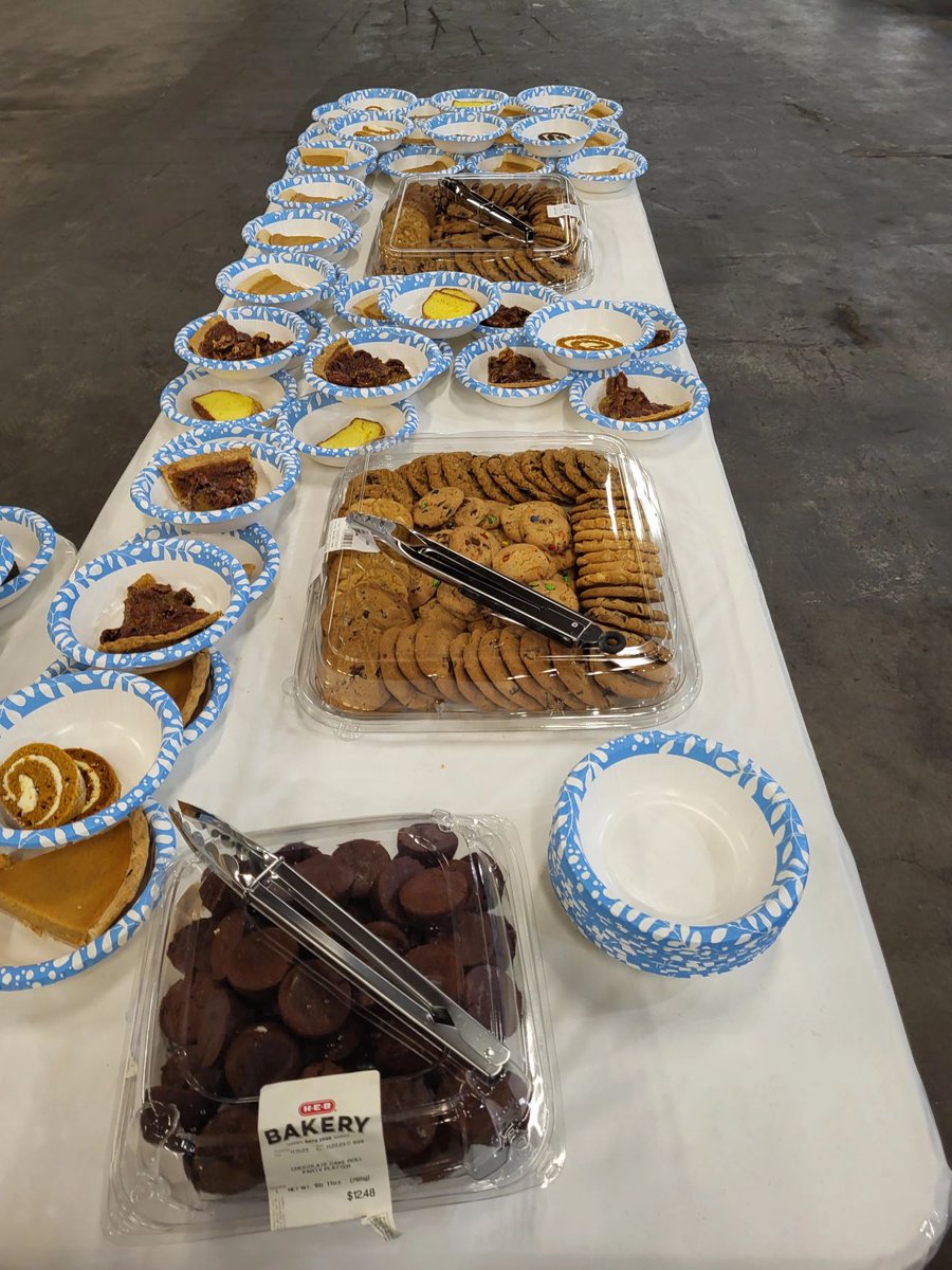 Happy Thanksgiving! We are grateful for all of our employees. Thank you for all that you have done for this year! #GoASF #Family #FastenerFamily