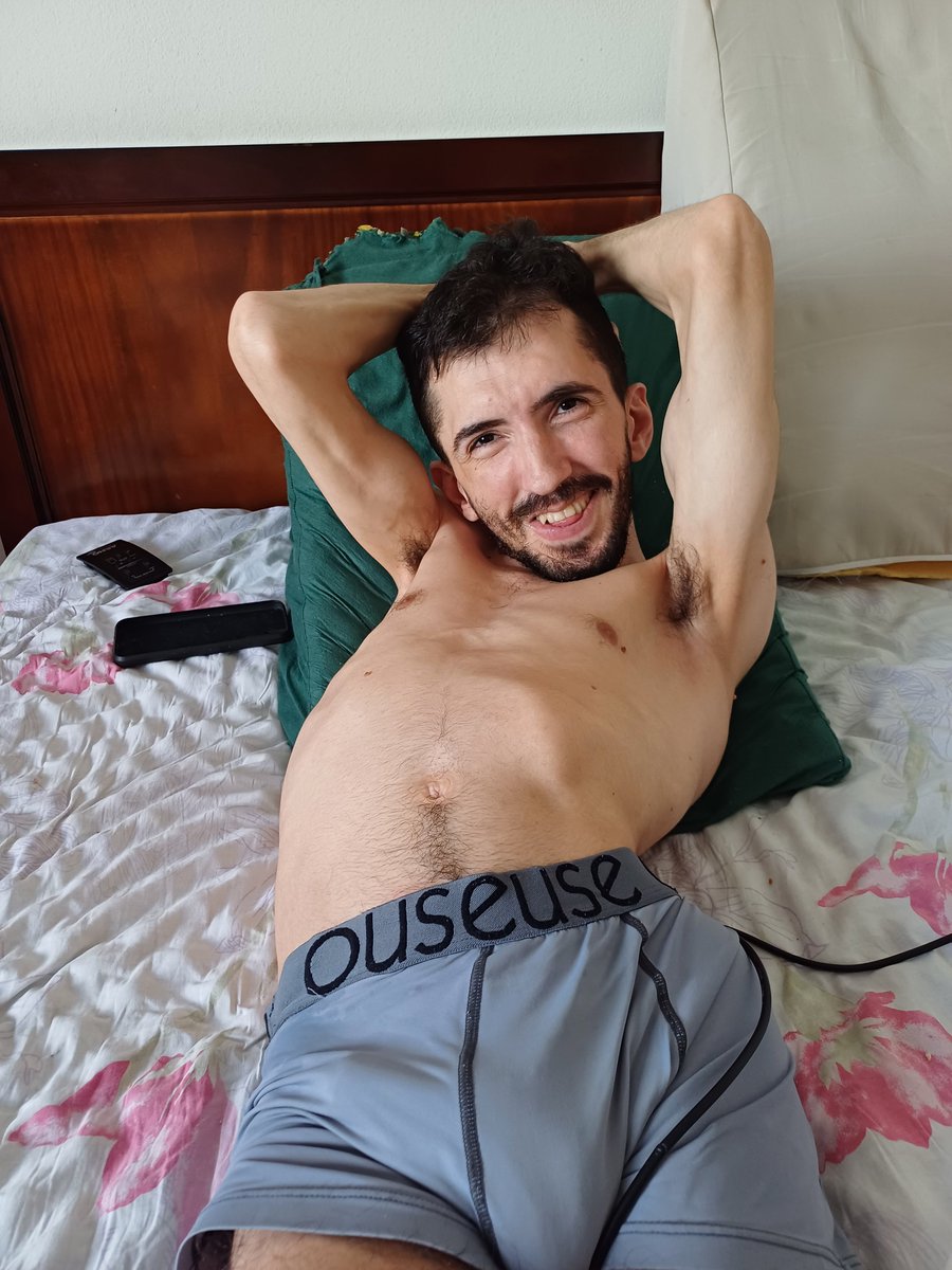 Quem aqui curte axilas?