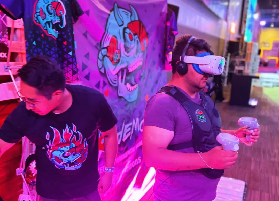 Pame Chavez #VR 🎮🦈 | 🔥XR | #AWE #RealityHack 🔜 tweet media