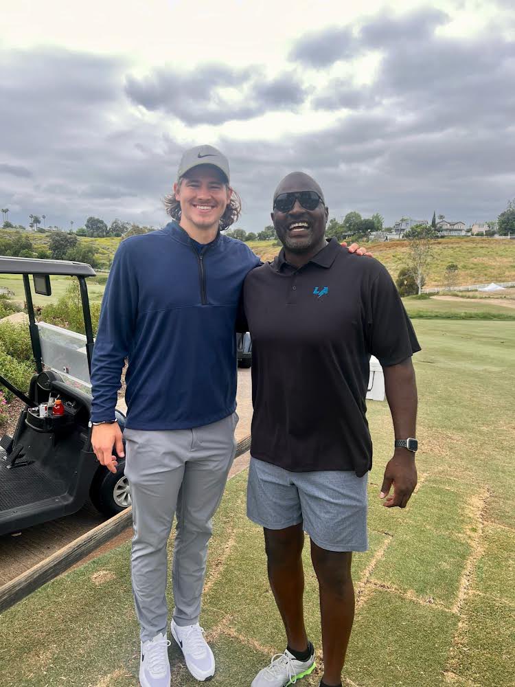 marcelluswiley's tweet photo. “That’s my Quarterback!” #TOVoice
#JustinHerbert #GoChargers justinherbert https://t.co/6gHXKjp1cl
