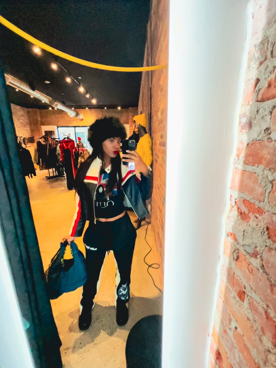 LYNZI 🧵🪡✂️ tweet media