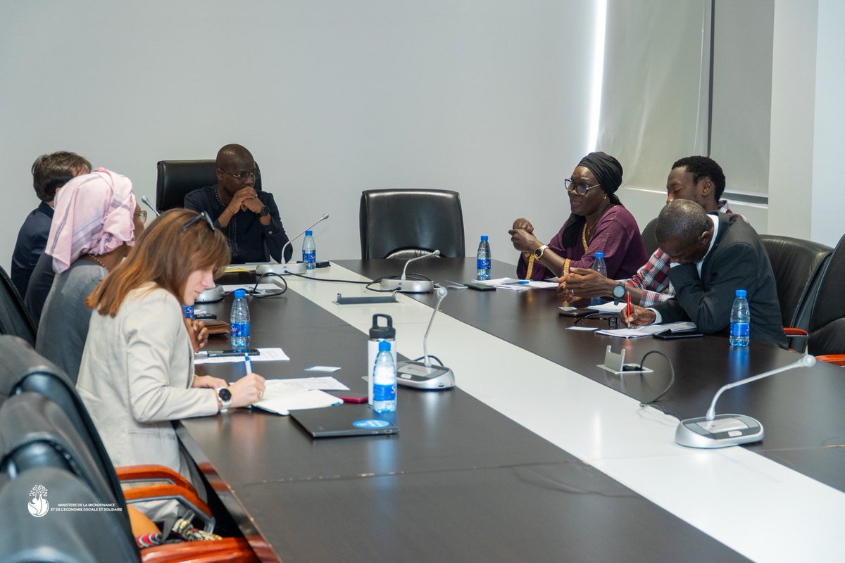pierrejlucas's tweet photo. Very productive meeting today in Diamniadio between PAM Senegal ⁦⁦@WFP_WAfrica⁩ &amp; ⁦@MinMicrofinESS⁩ to discuss financial inclusion strategies &amp; access to micro-credit for young people in the agricultural sector. #2GCSP ⁦@PlanPse⁩ ⁦@MastercardFdn⁩ 🇺🇳🇸🇳🕊️ https://t.co/MKFKOgNofL
