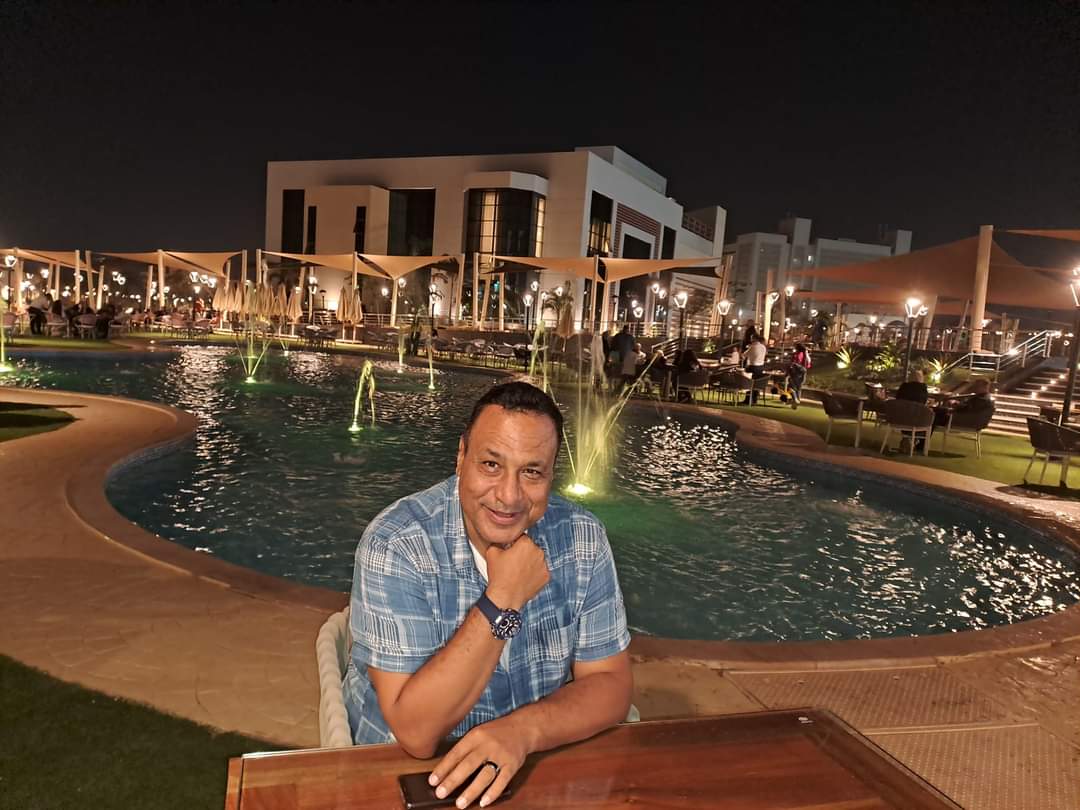 مش كل الناس تستاهل عتابك ... 
فى ناس تستاهل تنسى إنك عرفتها
 وتشيلهم من حسابك👌😉