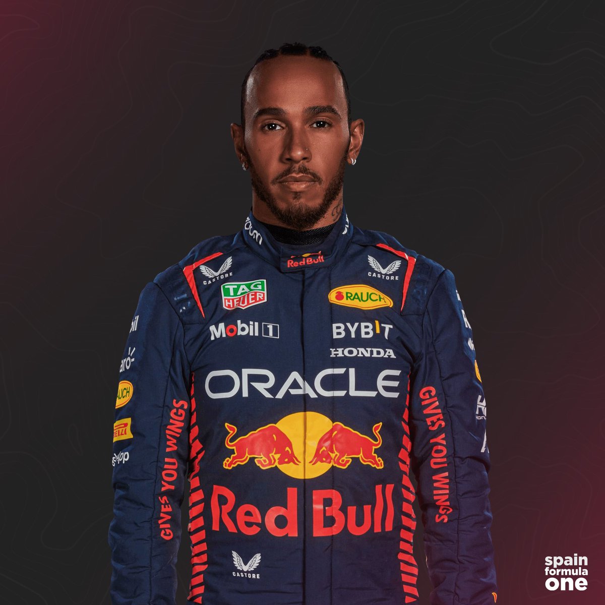 spainformulaone's tweet photo. ¿Cuántas carreras tardarían Verstappen y Hamilton en llegar a las manos si esto pasase? 🥴 https://t.co/uS3QKfkdZN