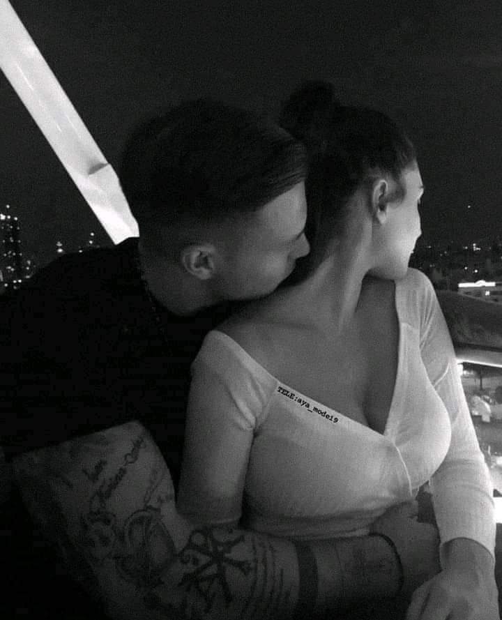 لايوجد هناك شيئ اسمه رجل أهمل واخر اهتم

بل هنالك إمرأه لبستله مشبك
واخرى نامت بالجواريب الشتويه🤦🏾💯