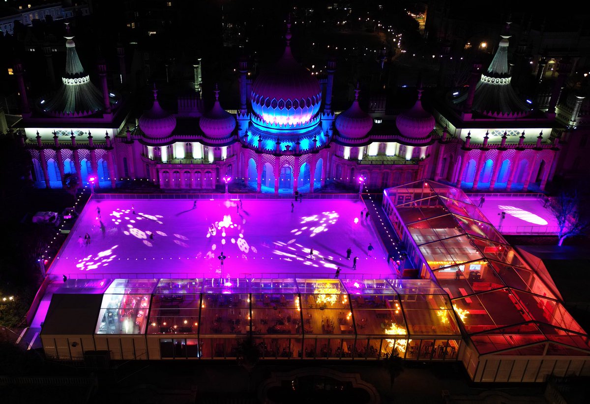 brightonsnapper's tweet photo. Royal Pavilion Ice Rink looking great #brighton https://t.co/IfYgihIpF7
