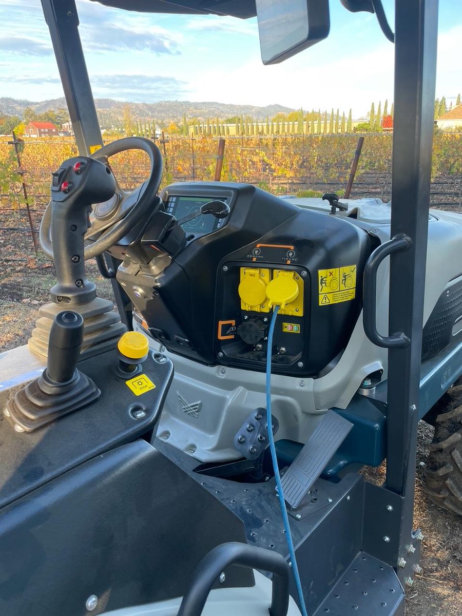 MonarchTractor's tweet photo. The MK-V is more than a tractor, Corison Winery used it during a blackout as a source of exportable power for property appliances🔋Offers an Energy Storage System and micro-grid capabilities.
Learn more: https://t.co/sBFVD28BMj
#MonarchTractor #ExportablePower https://t.co/22tw4ZvNB5