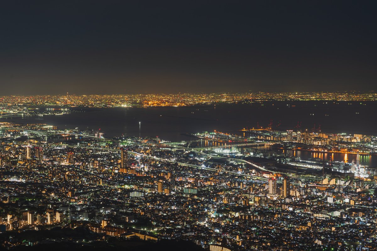 日本三大夜景麻耶山の朝と夜

#東京カメラ部 #tokyocameraclub 
#ファインダー越しの私の世界 
#キリトリセカイ 
#写真好きな人と繋がりたい
#写真撮ってる人と繋がりたい
#カメラ好きな人と繋がりたい