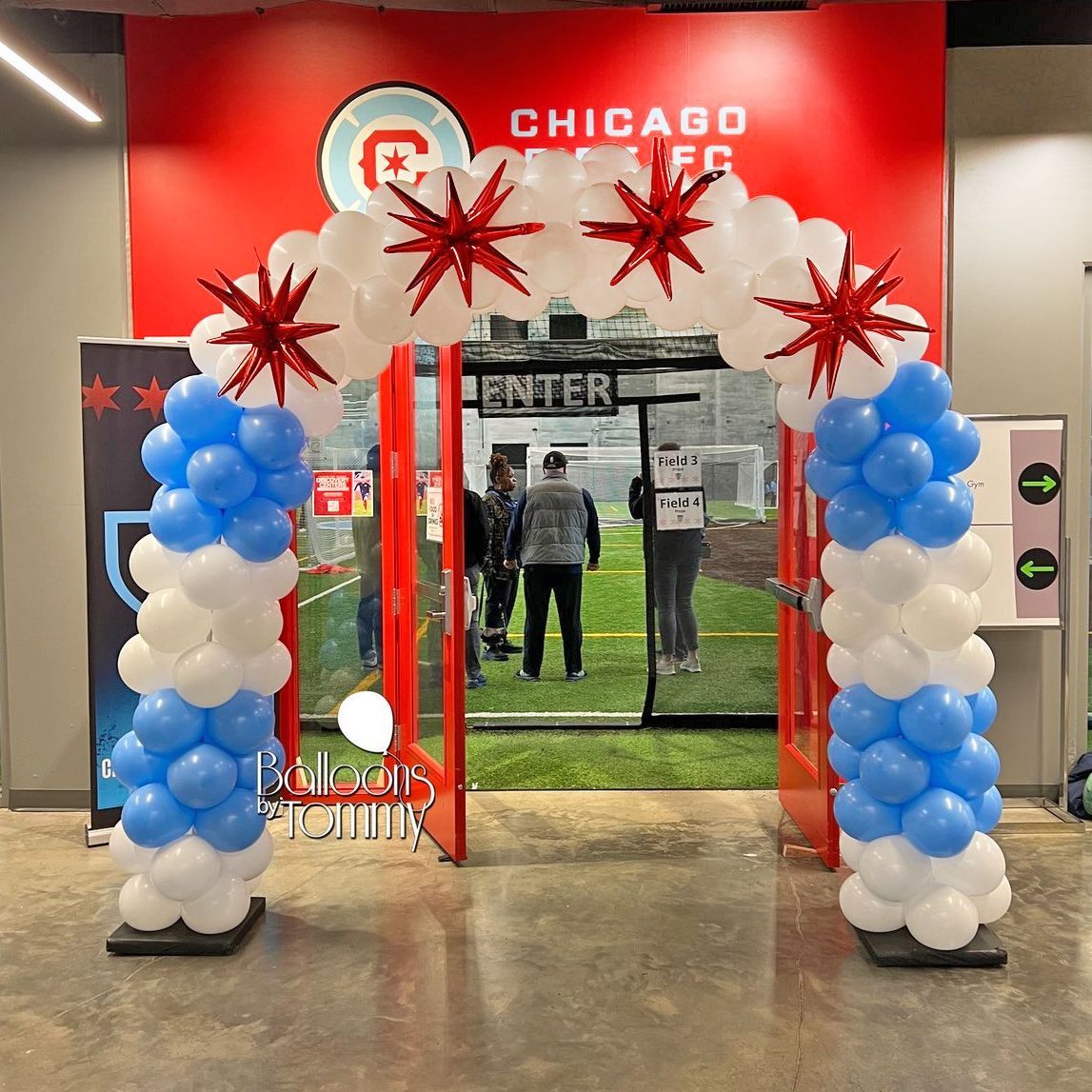 Windy City pride with Chicago flag vibes!

#windycity #chicago #balloonarch #balloons