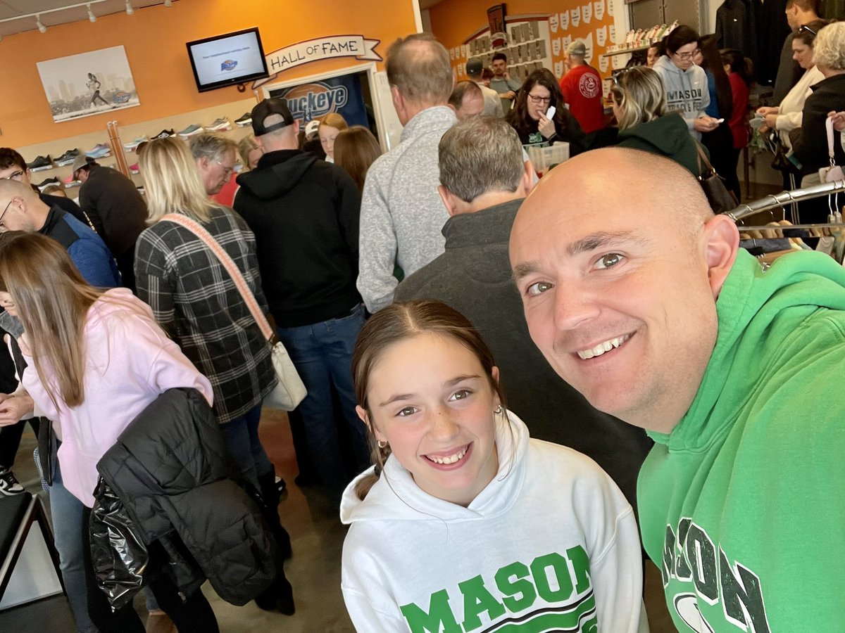 We picked up our <a href="/xc_mason/">Mason XC and T&F</a> Turkey Trot race packets at <a href="/BuckeyeRun/">Buckeye Running Company</a> with what felt like all of Mason! It’s going to be an awesome event tomorrow morning!