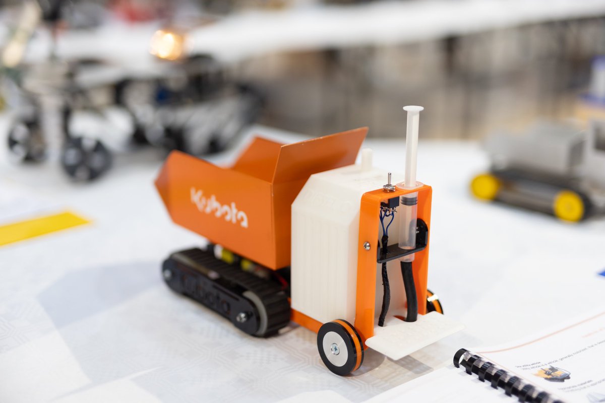 Congratulations to Eoghan O Riordan - Mc Egan College on winning 1st place in the Young Engineer Ordinary Level category. Fantastic work Eoghan. #ettacon23 #MTU #etta