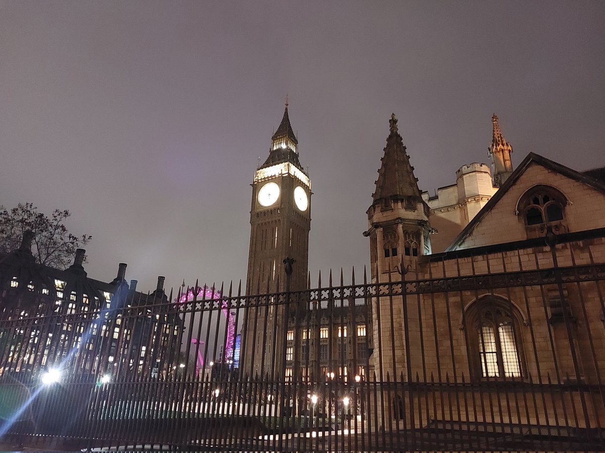 Truly inspiring evening at the Disability History Month Reception, hosted by @CommonsSpeaker. A wonderful group of people, including @adamhillscomedy and the absolutely brilliant @MusicManProject.I will definitely be booking tickets for your April concert! #DisabilityRights #send