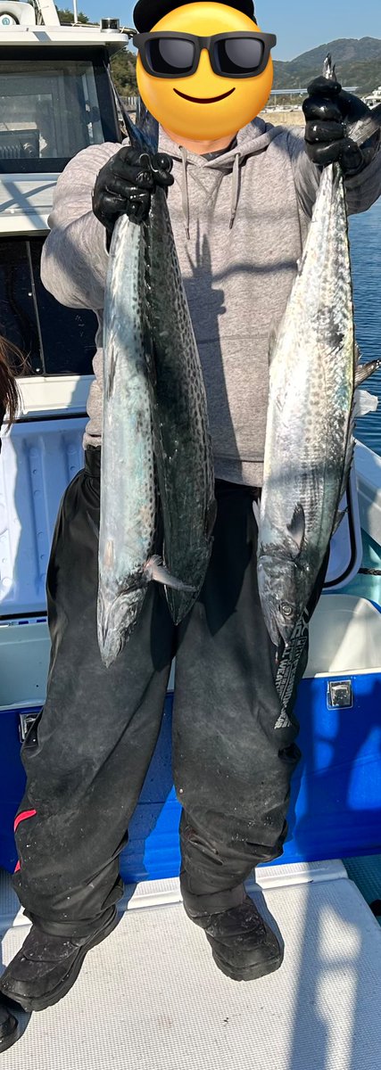tsuritaro55's tweet photo. ジギングでサワラ🐟
ぼちぼち釣れました🎣 https://t.co/v4HckcyXtS