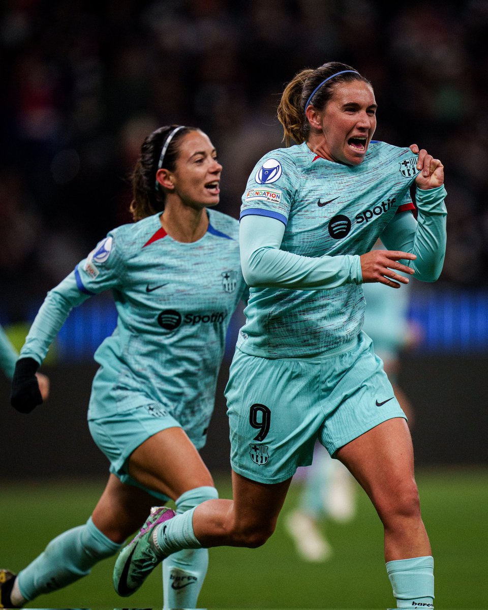 VanesaCortazar's tweet photo. Alguien que te quiera como las jugadoras del Barça quieren al F.C Barcelona 💫 https://t.co/NKOUaBGUiU