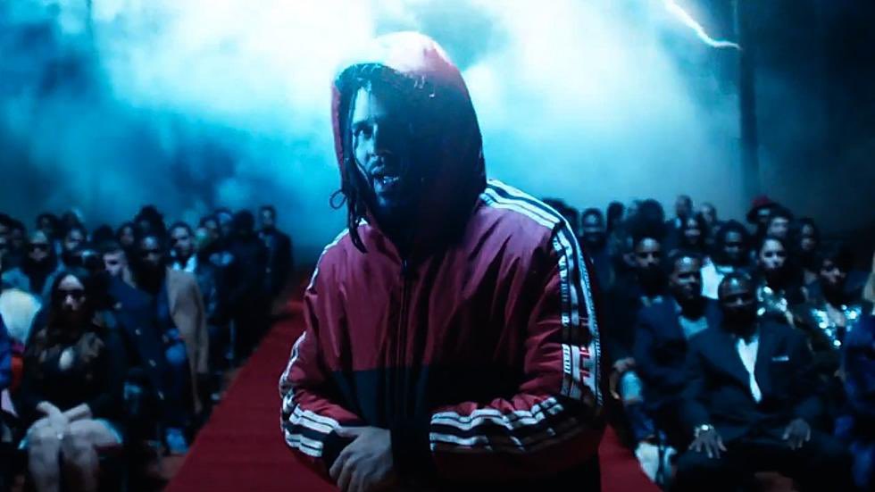 MagicHandz's tweet image. J.Cole’s #MiddleChild is about to go Diamond 💎 .. and what does this once again prove? .. 

1. he is great
2. he is talented
3. he’s one of the GOATS
4. he indeed has fans who love him
5. He is successful

…. Even if he doesn’t see it and feels unappreciated.