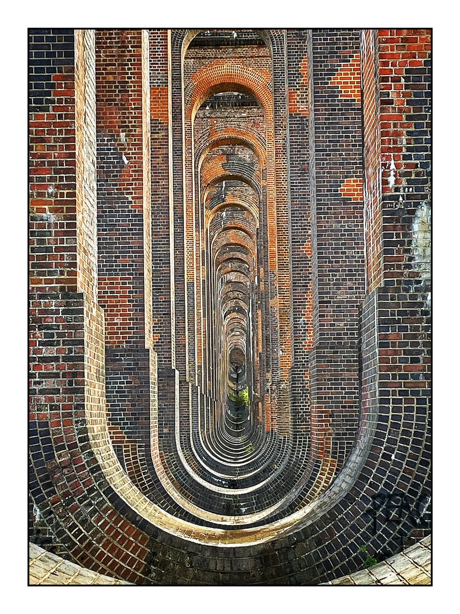 ashb_bates's tweet photo. @jasonrowphoto Under the Ouse Viaduct https://t.co/nXaHCDYBoe